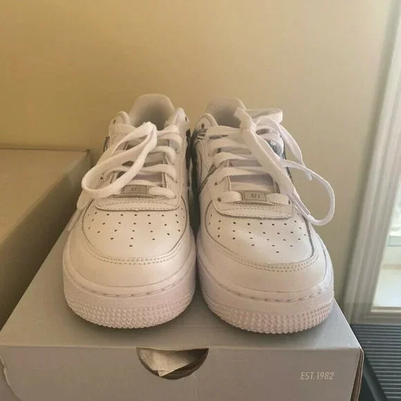 Custom, One of a Kind Air Force 1 Sneakers (Attack on Titan) - Picture 4 of 7